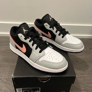 Jordan 1 low - brand new, bought and they are too small. 100% authentic.